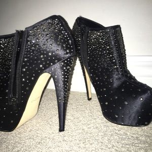 Can’t walk with them